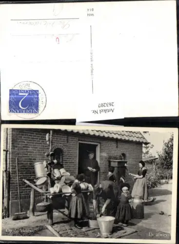 263207,Berufe Heimarbeit Holland Waschen Eimer Kübel v. Haus Op de Veluwe De afwas