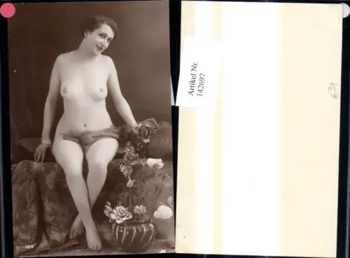 142697,Foto Ak Erotik Akt Nackte Frau