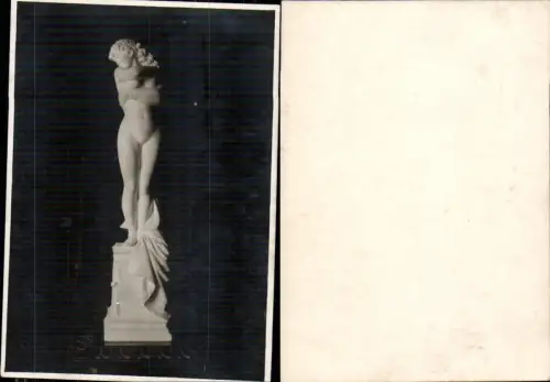 478092,Echt Foto Statue Frau Erotik
