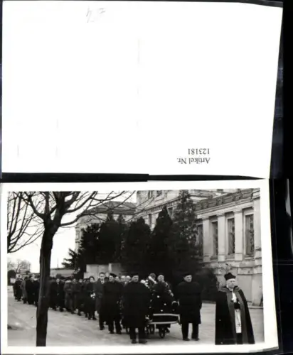 123181,Foto Ak Sarg Begräbnis Trauermarsch Priester