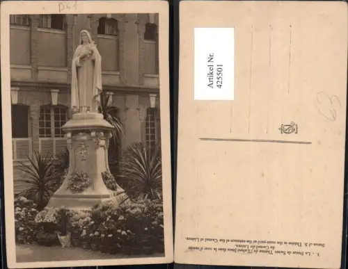 425501,Religion Lisieux La Statue de Sainte Therese de l Enfant Jesus