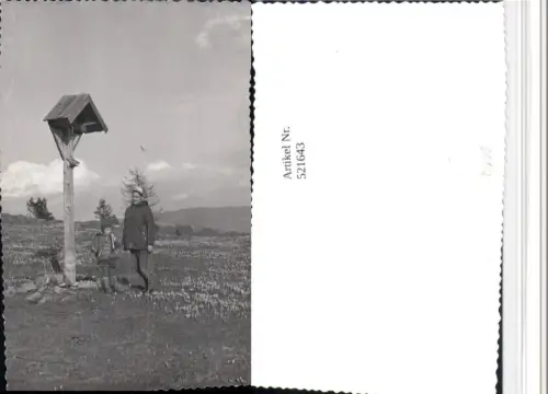 521643,Foto Mutter Kind Wegkreuz Flurkreuz Landschaft
