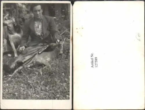 127589,Jagd Jäger m. erlegtem Wild Reh und Gewehr und Hund Schäfer