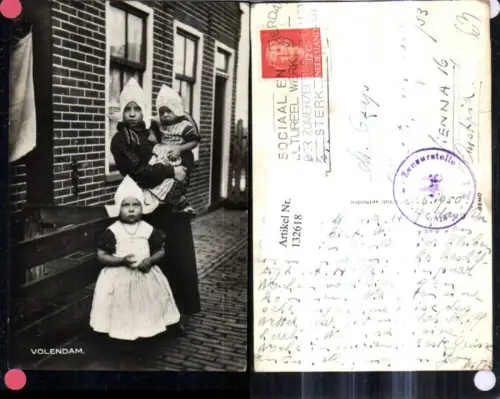 132618,Tracht Voldendam Niederlande Hauben Kinder Strassenansicht