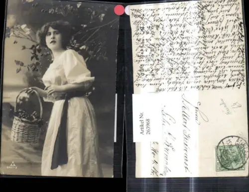 263968,Foto Ak Frau m. Korb Kirschen Früchte Obst