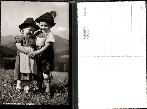 336509,Foto Ak Süße Kinder i. Bayrischer Tracht Lenggries Hut Bergkulisse