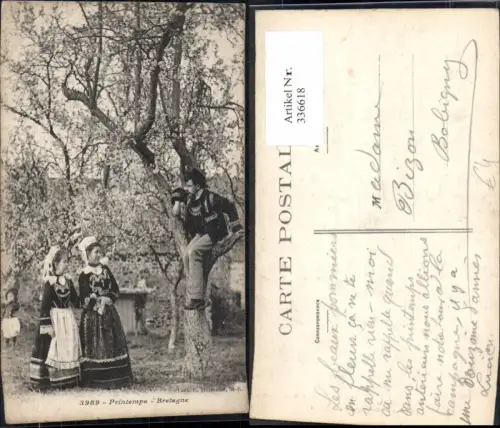 336618,Tracht Bretagne Frauen Kind Mann a. Baum