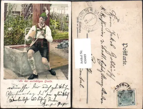 430489,Künstler Ak Mann Tracht Krug Pfeife Rauchen Bier Alkohol Trinkerhumor An d. richtigen Quelle