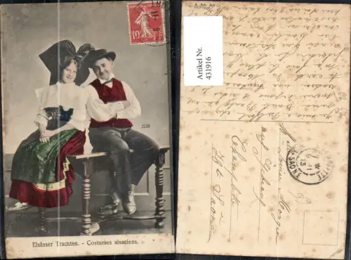 431916,Elsässer Trachten Elsass Costumes Alsaciens Paar sitzt a. Tisch Trachten Frankreich