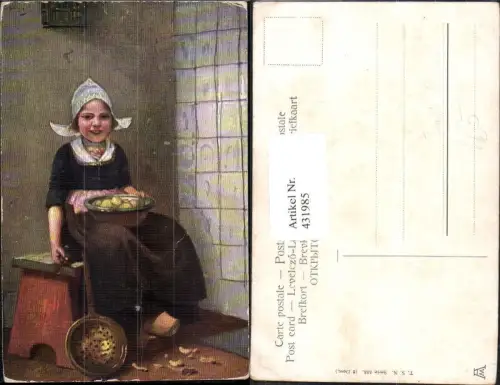 431985,Künstler Ak Mädchen b. Kartoffelschälen Trachten Niederlande pub Theo Stroefer 553