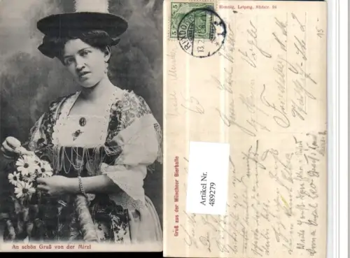 489279,München Bierhalle Mirzl Frau in Tracht Hut Blumen