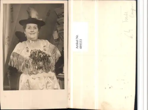 489333,Foto AK Bayerische Trachten Tracht Frau Federhut Portrait