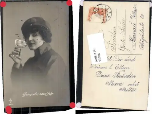 93706,Frau in Uniform m. Sektglas Sekt Neujahr