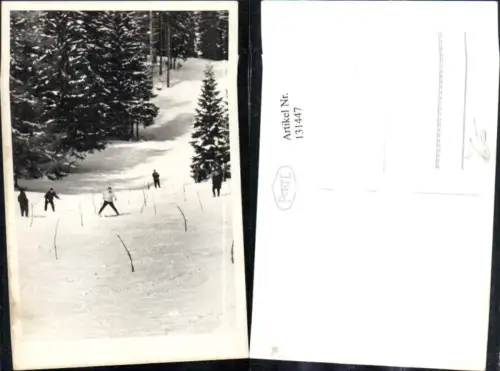 131447,Foto Ak Sport Wintersport Frau m. Schlitten Rodel Schi Skilaufen a. Piste Rennen