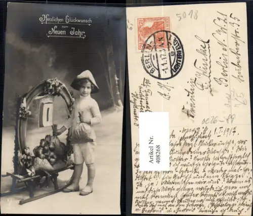 408268,Kind m. Rodel Schlitten Hufeisen Geldsack Klee Wintersport