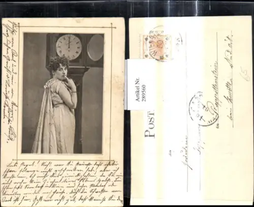 289560,Ak aufgeklebtes Foto Uhr Frau v. Standuhr