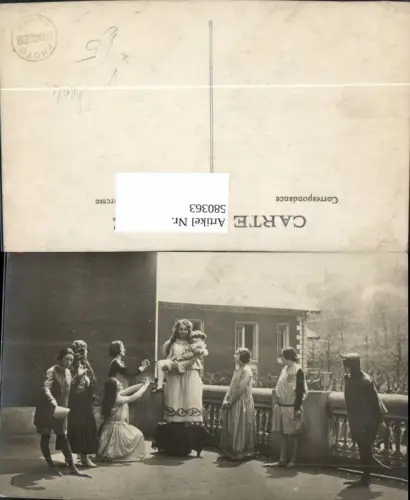 580363,Frauen Kinder auf Balkon Theaterszene Theater pub Photo Lassabliere St Etienne