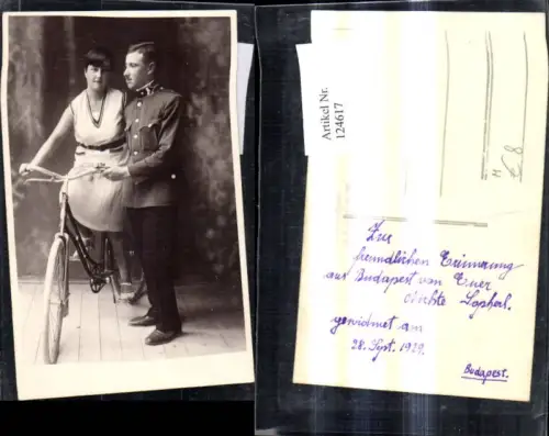 124617,Foto Ak Soldat Uniform m. Frau Fahrrad