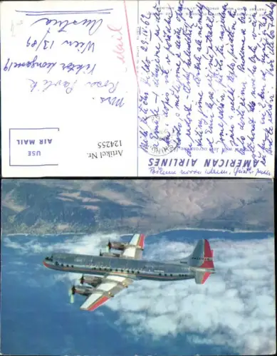 124255,Verkehrsflugzeug Flugzeug American Airlines über d. Wolken