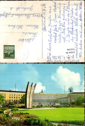 723734 Berlin Flughafen Tempelhof Platz der Luftbrücke mit Luftbrückendenkmal