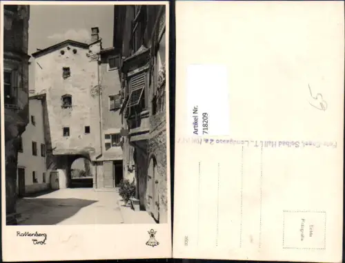 718209 Foto AK Rattenberg Motiv aus Gasse mit Schuhgeschäft