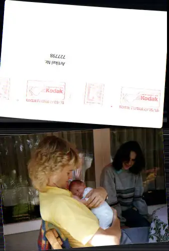 727798 Original Foto Vater Mutter mit Kind Familie Baby Kleinkind Menschen