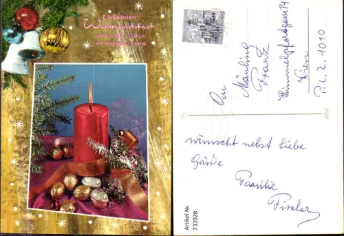733928 Weihnachten Neujahr Brennende Kerzen Tannenzweig Goldene Nüsse Schleife