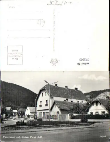 742503 Foto AK Winzendorf a. d. Hohen Wand Straßenpartie m. Kaufhaus