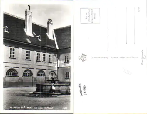 742566 Foto AK St Pölten Motiv a. d. Stiftshof Brunnen