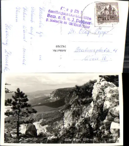 742769 Foto AK Hohe Wand b. Stollhof Mann sitzt a. Felsen