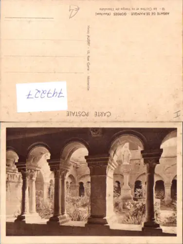 747227 Abbaye de Senanque Gordes Vaucluse Le Cloitre et la Vierge de l Inviolata France