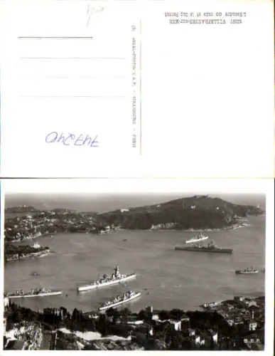 747240 Foto AK Villefranche-sur-Mer L Escadre en rade at le Cap Ferrat Schiffe Kriegsschiffe France
