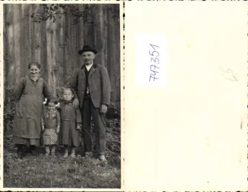747351 Foto AK Paar mit Kinder Familie Taschenuhr