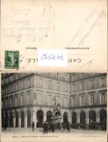 747592 Paris Place de Pyramides et Statue de Jeanne d Arc France