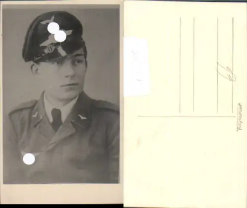 748300 Soldat Wehrmacht Luftwaffe Uniform Portrait Kappe