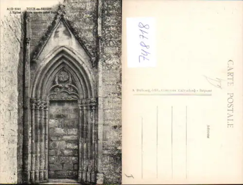 748718 Tour-en-Bessin L Eglise Porte muree cote Sud France