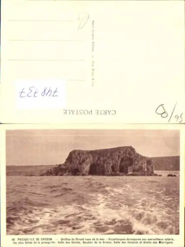 748737 Presqu Ile de Crozon Grottes de Dinant vues de la Mer France