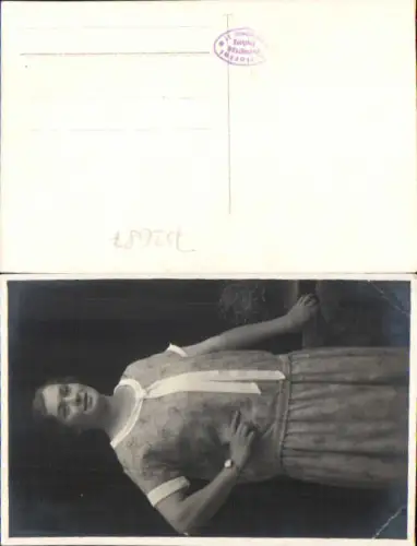 752687 Foto AK Frau Uhr Photograph O. Hertel Freiberg
