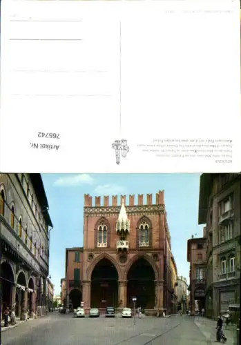 765742 Bologna Piazza della Mercanzia con Palazzo Bologna Italy