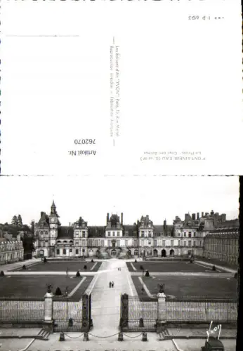 762070 Fontainebleau Le Palais - Cour des Adieux Département Seine-et-Marne France
