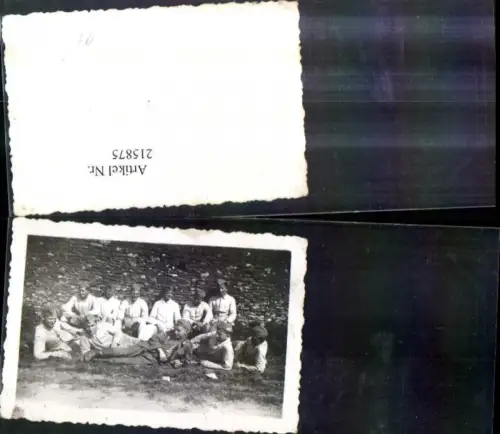 215875,WW2 Foto Wehrmacht Soldaten Uniform