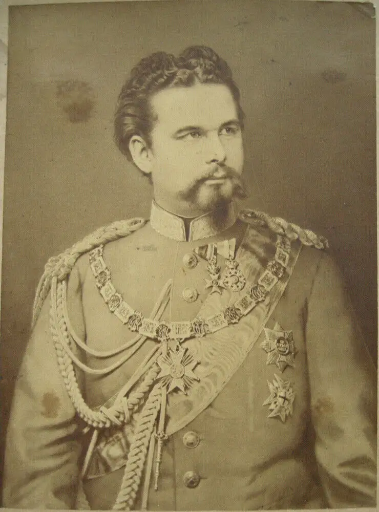 Josef Albert (1825-1886) Portrait Foto Ludwig II. Albumin um 1870 Blindstempel 1