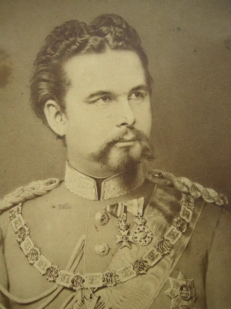 Josef Albert (1825-1886) Portrait Foto Ludwig II. Albumin um 1870 Blindstempel 2
