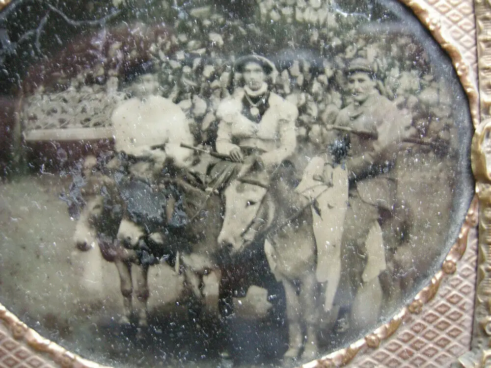 Daguerreotypie Drei Personen auf Eseln gerahmt um 1850 1