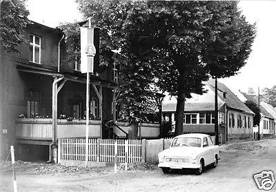Ansichtskarte, Neuehütte Kr. Eberswalde, Fereineheim der IHB der DDR, beflaggt, Pkw, 1971