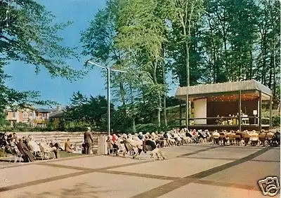 AK, Malente-Gremsmühlen, Konzert im Kurpark, belebt, um 1967