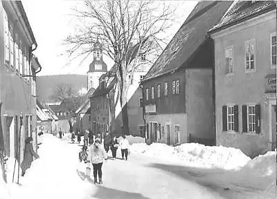 AK, Geising, Hauptstraße, belebt, Winteransicht, 1966