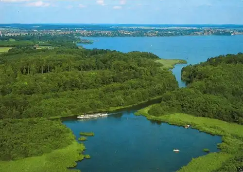 AK, Waren Müritz, Luftbildansicht der Landschaft bei Waren, um 1992