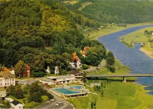 AK, Karlshafen Oberweser, Mineralschwimmbad, Luftbildansicht, um 1967