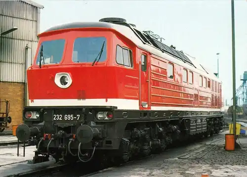 AK, Regensburg, Betriebshof, Diesellok 232 695-7 an der Drehscheibe, um 1996